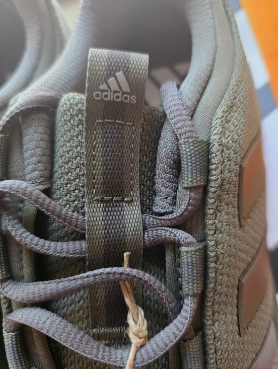 Brand New- Adidas Racer TR23. Mens Size 10.5 - Picture 4 of 7